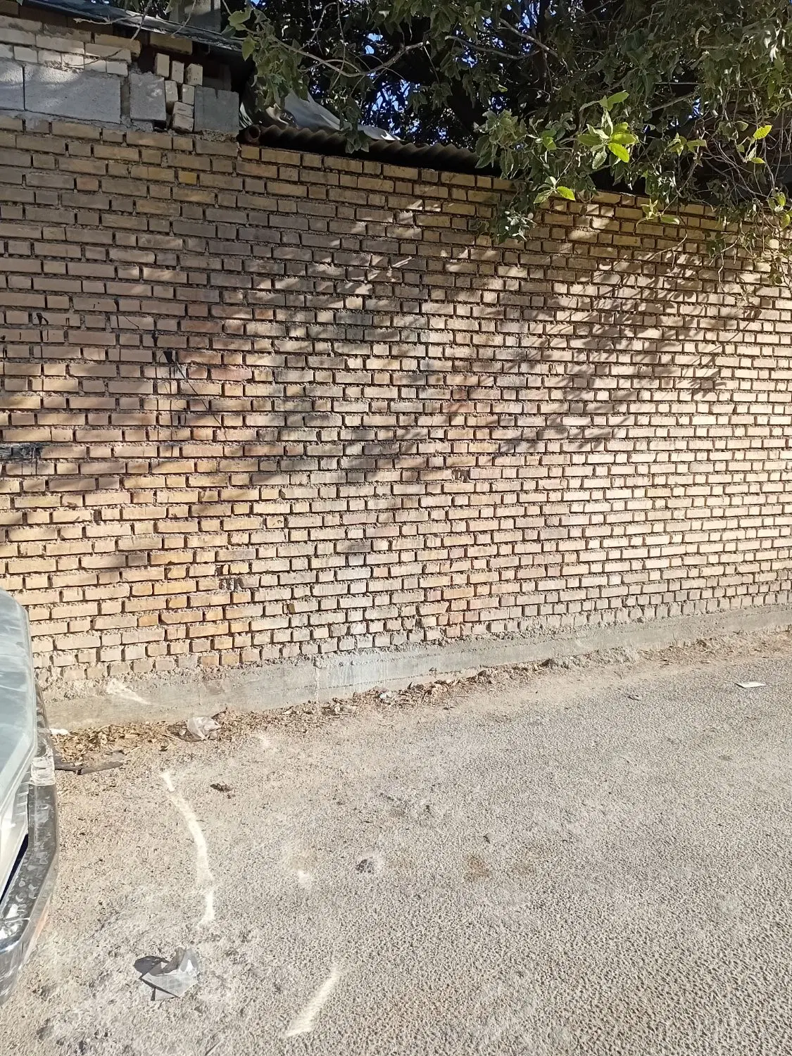 زمین بین بلوارمدرس وعبدالمجید