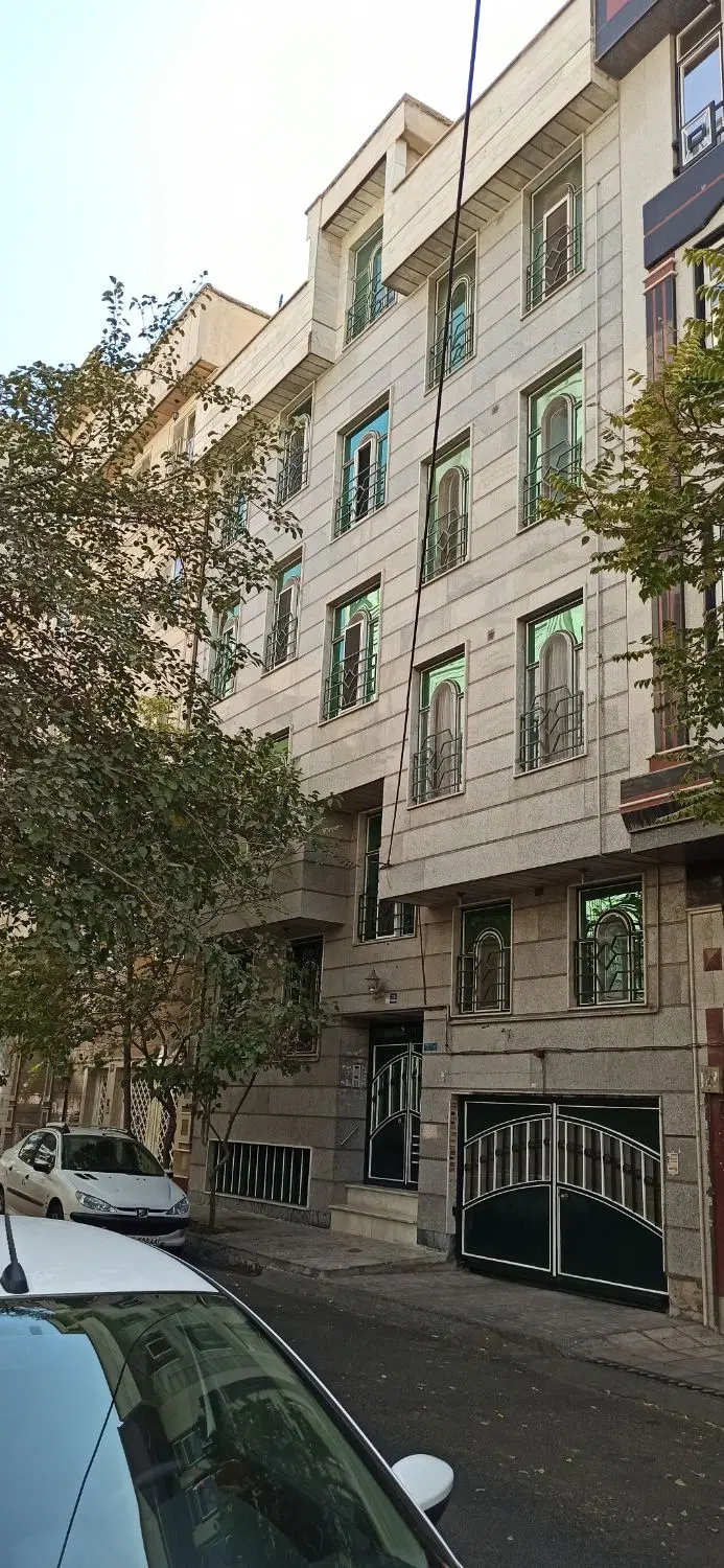 واحد ۷۳ متری بهترین لوکیشن جنت آباد جنوبی