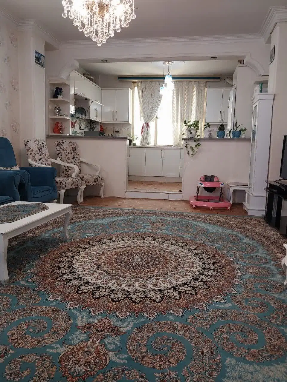 واحد ۷۰ متری خیابان شهرداری