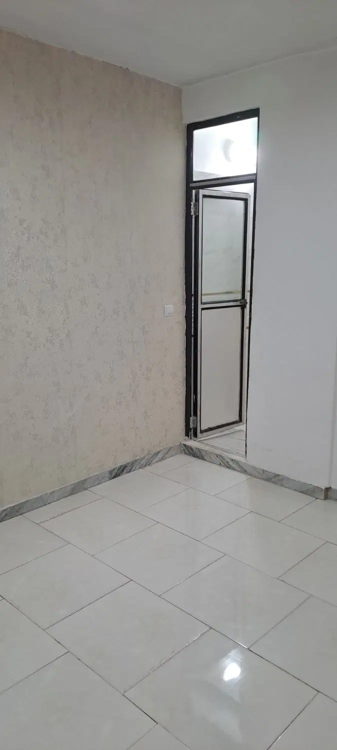 فروش واحد ۶۵ متری دو خواب با پارکینگ اختصاصی