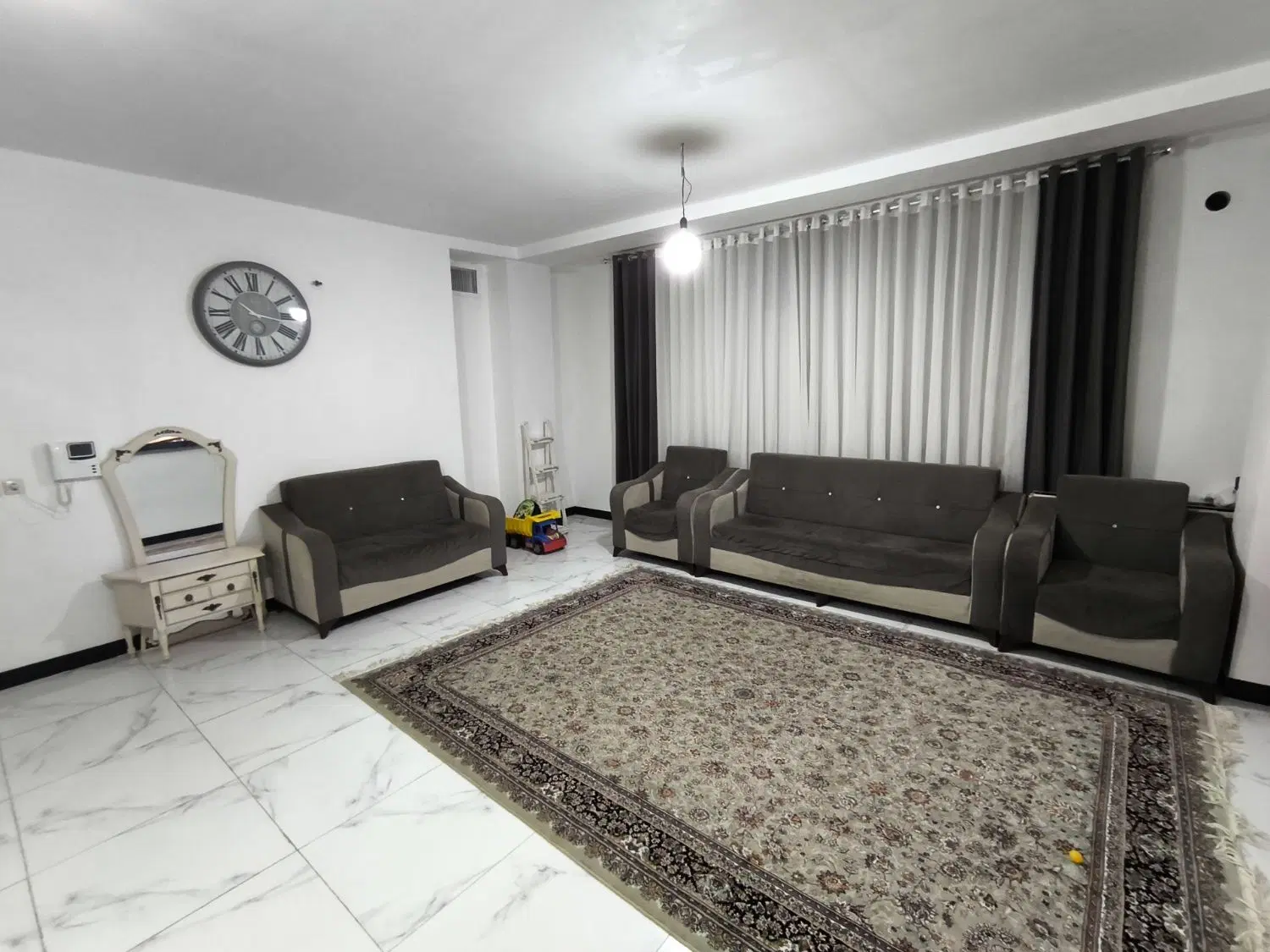 آپارتمان شهرک شهرداری