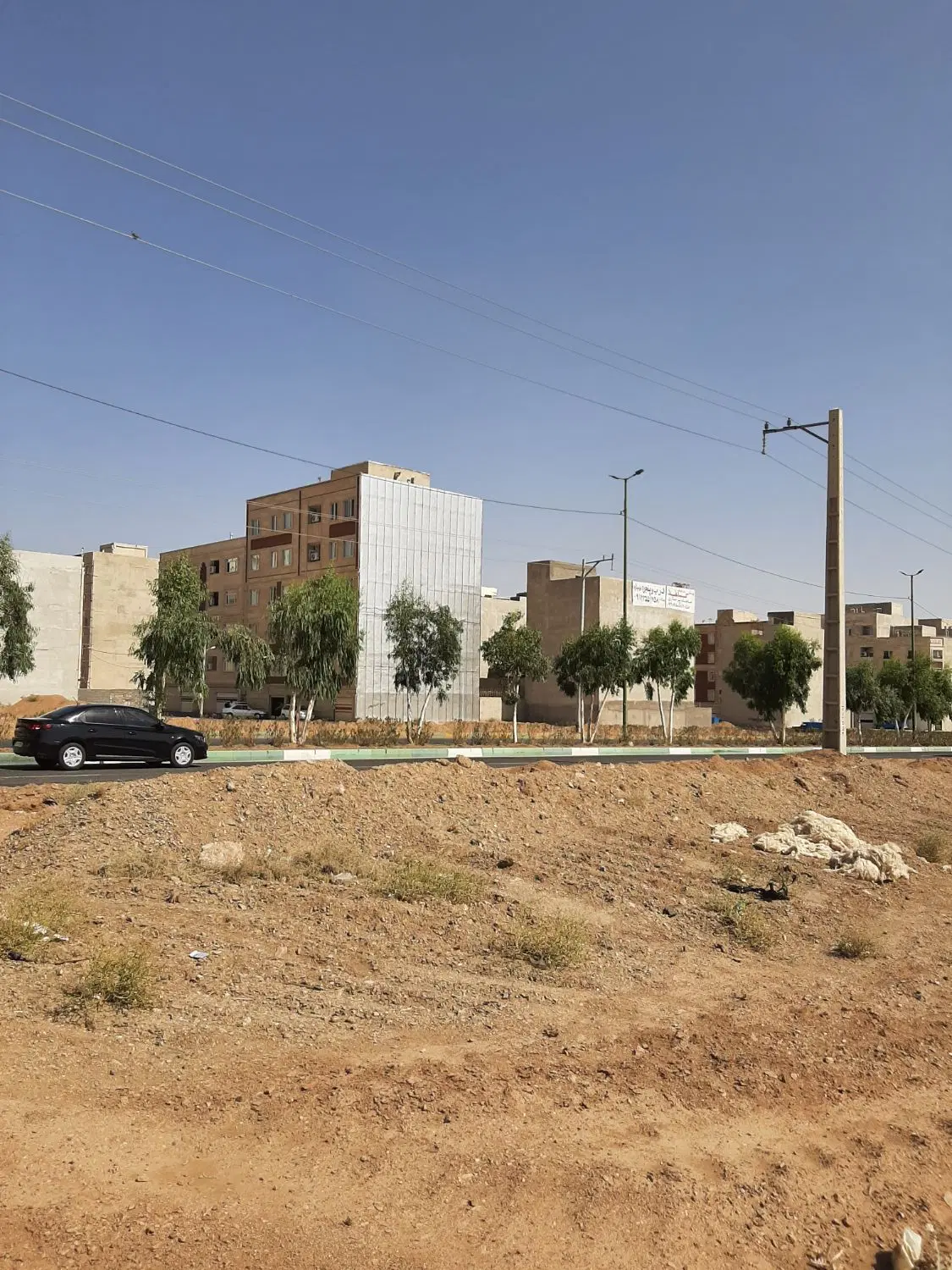 زمین غرب علوی کوچه ۲۰ متری