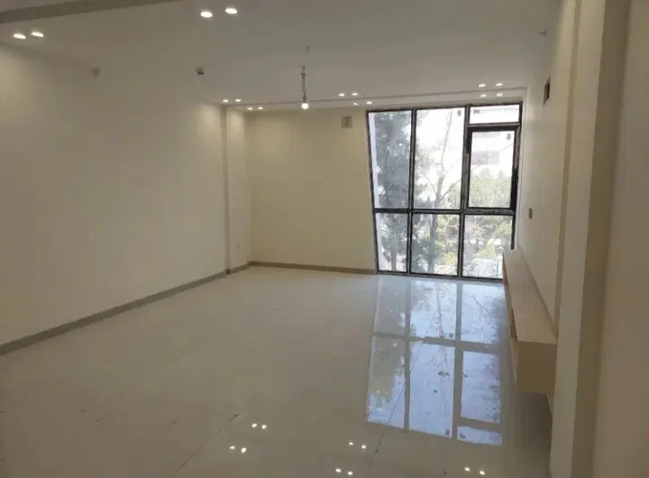 ۸۰متر آپارتمان ابتدای دلاوران با آسانسور سند ملکی
