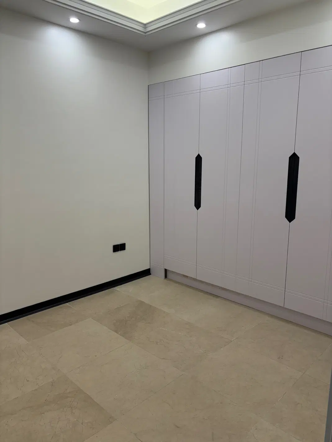 ۸۵متر ۲نبش تاپ لوکیشن