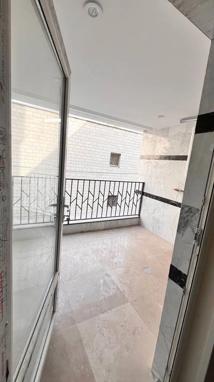 آپارتمان ۱۶۵ متری سه خواب نوساز کلید نخورده