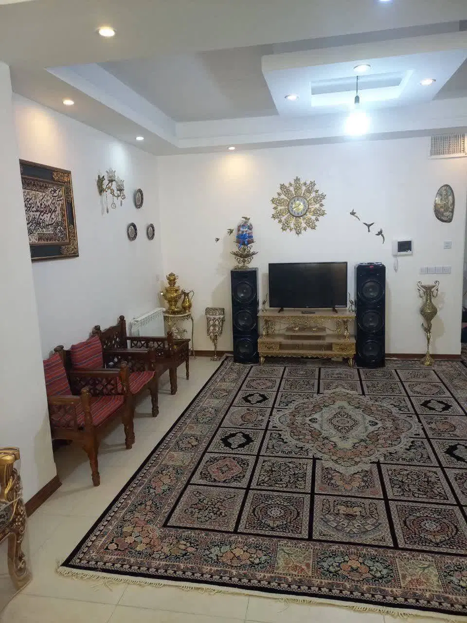 فروش واحد ۱۰۷ متری با پارکینگ انباری آسانسور