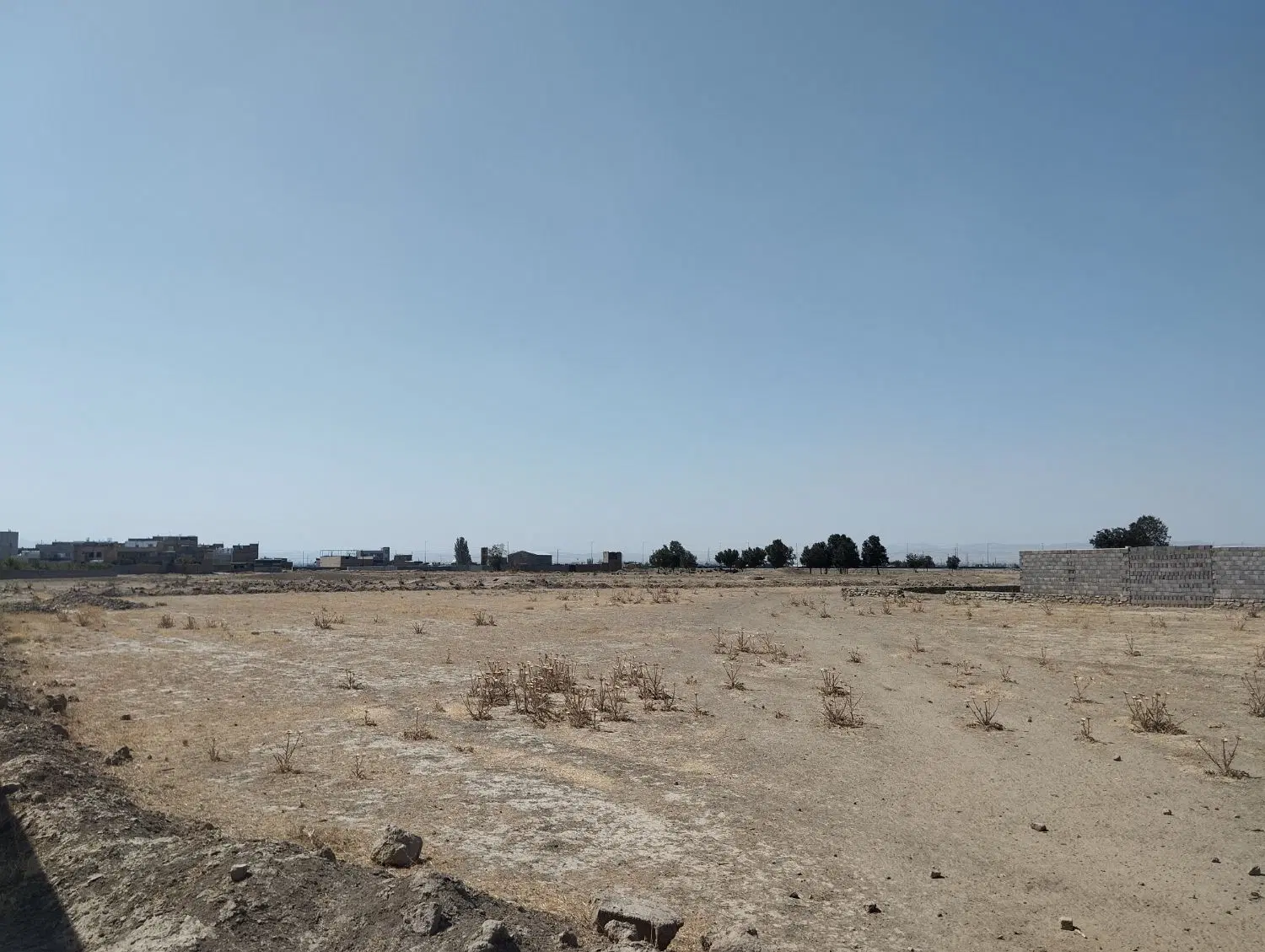 ۲۰۰۰ متر زمین مناسب باغ و ویلا