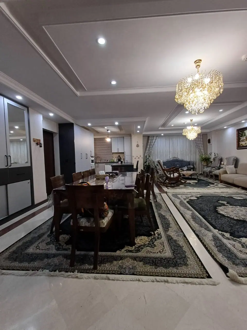 ۱۲۲متر_۳خواب_سرتاسر پرده خور_تاپ لوکیشن سردارجنگل