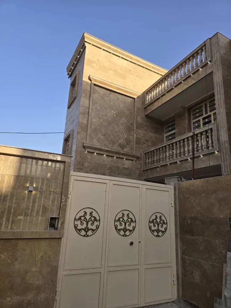 منزل دو طبقه