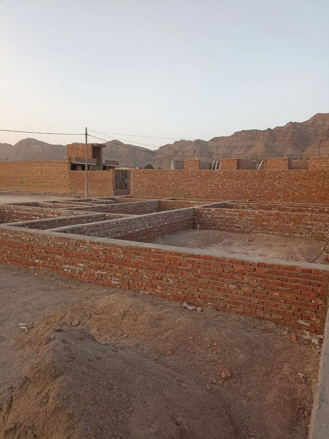 زمین فروشی آبترش
