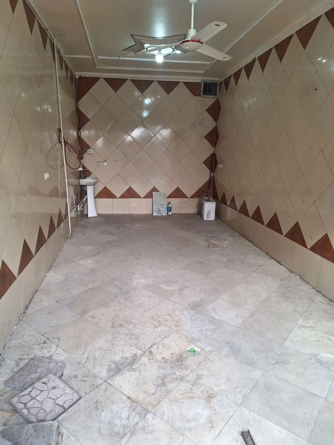 رهن و اجاره مغازه ۲۵ متری خیابان هاشمیان