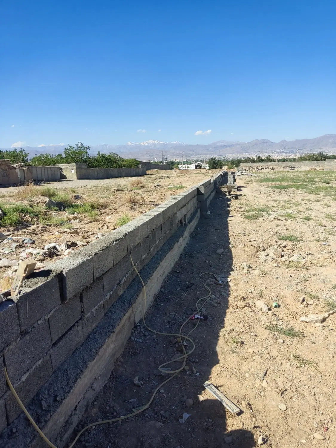 زمین صنعتی . چهاردردیواری. ۵۰۰ متر به بالا