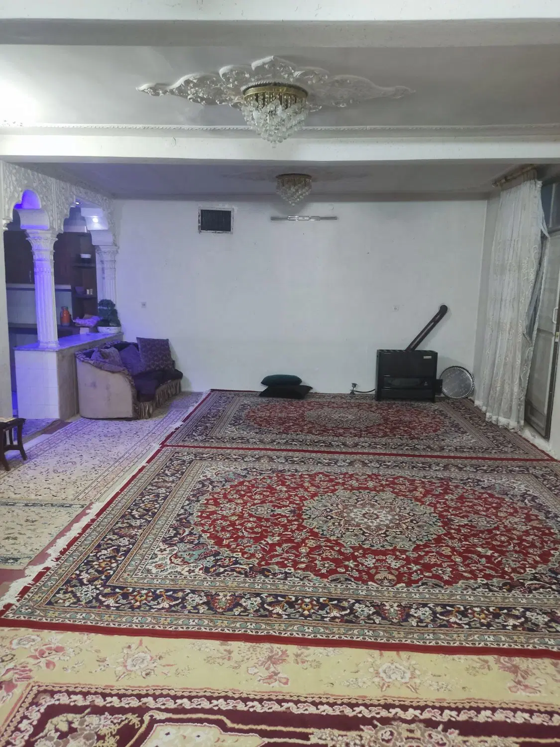 ویلایی دو طبقه دو نبش