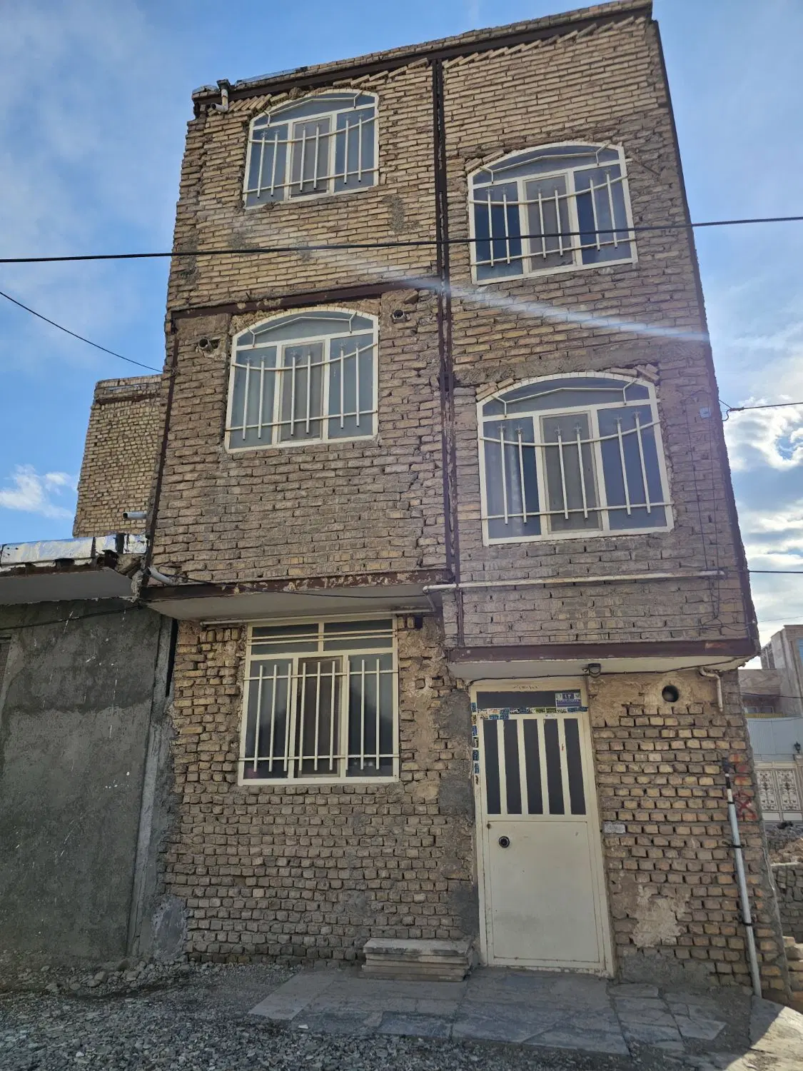 خانه ۵۲ متری