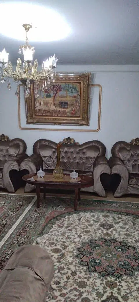 آپارتمان همکف ۹۰ متری مجتمع شقایق
