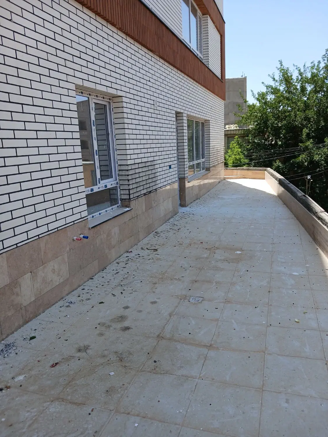 واحدبسیار شیک موقعیت عالی