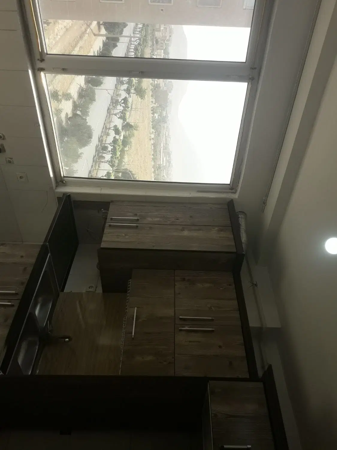 واحد80متری دو خواب فول تازه نقاشی شده بسیارتمیز