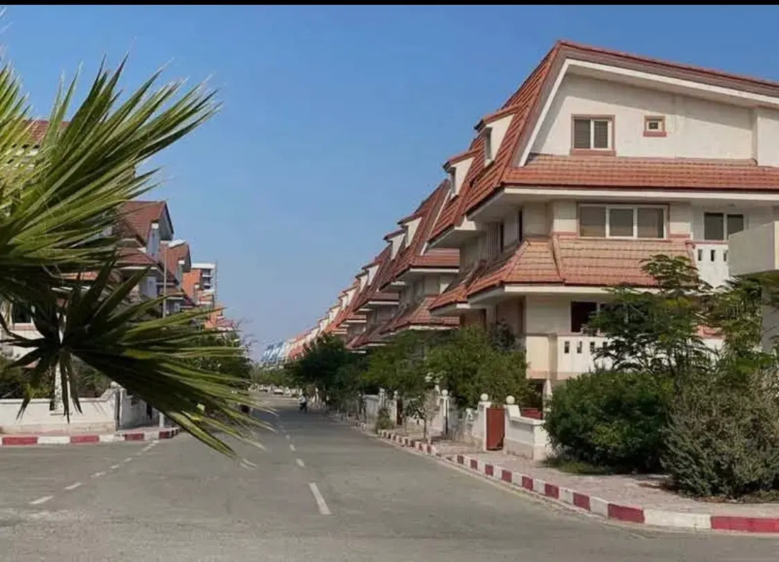 رهن کامل فاز ۴ صدف