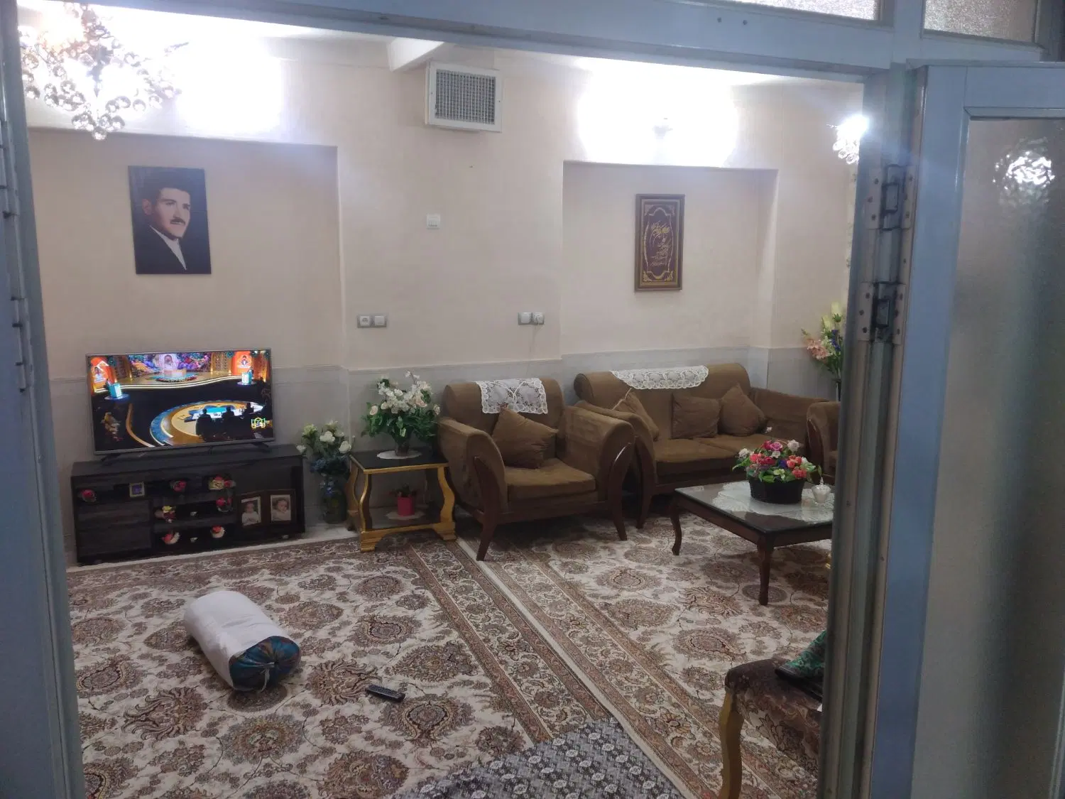خانه حیاط دار ویلایی بازسازی شده