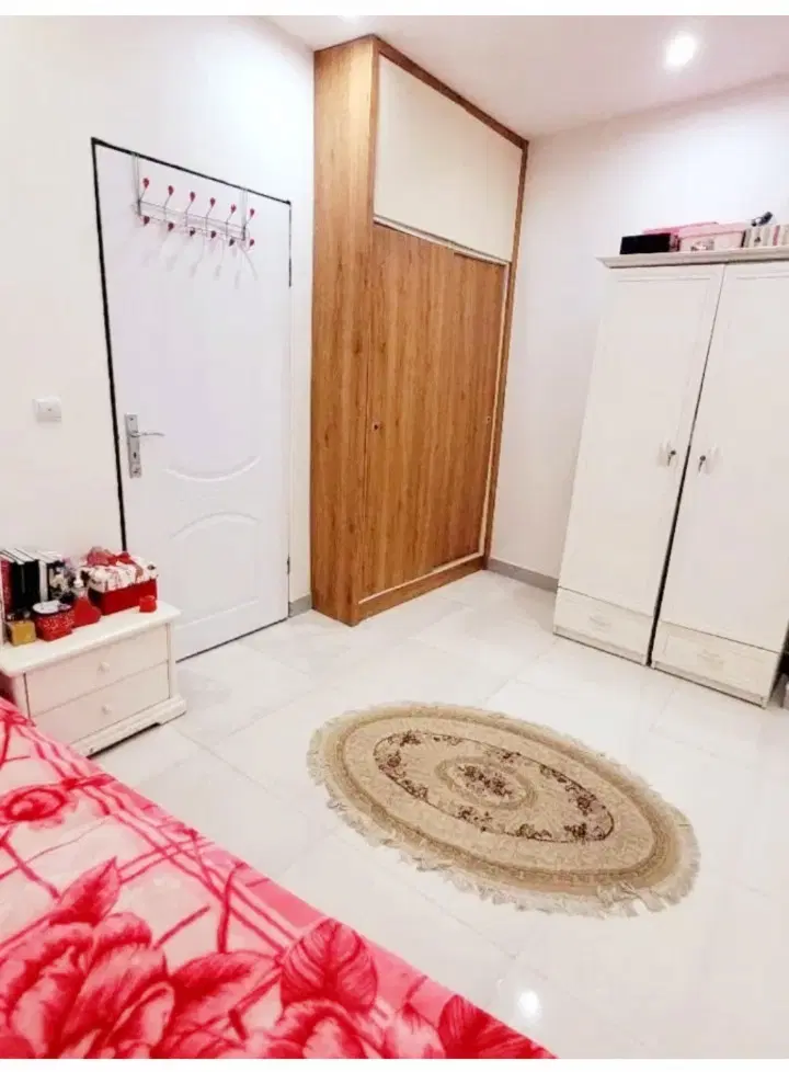 ۶۰متر _ سالن پرده خور_روبنما_ سندتکبرگ_ وامدار
