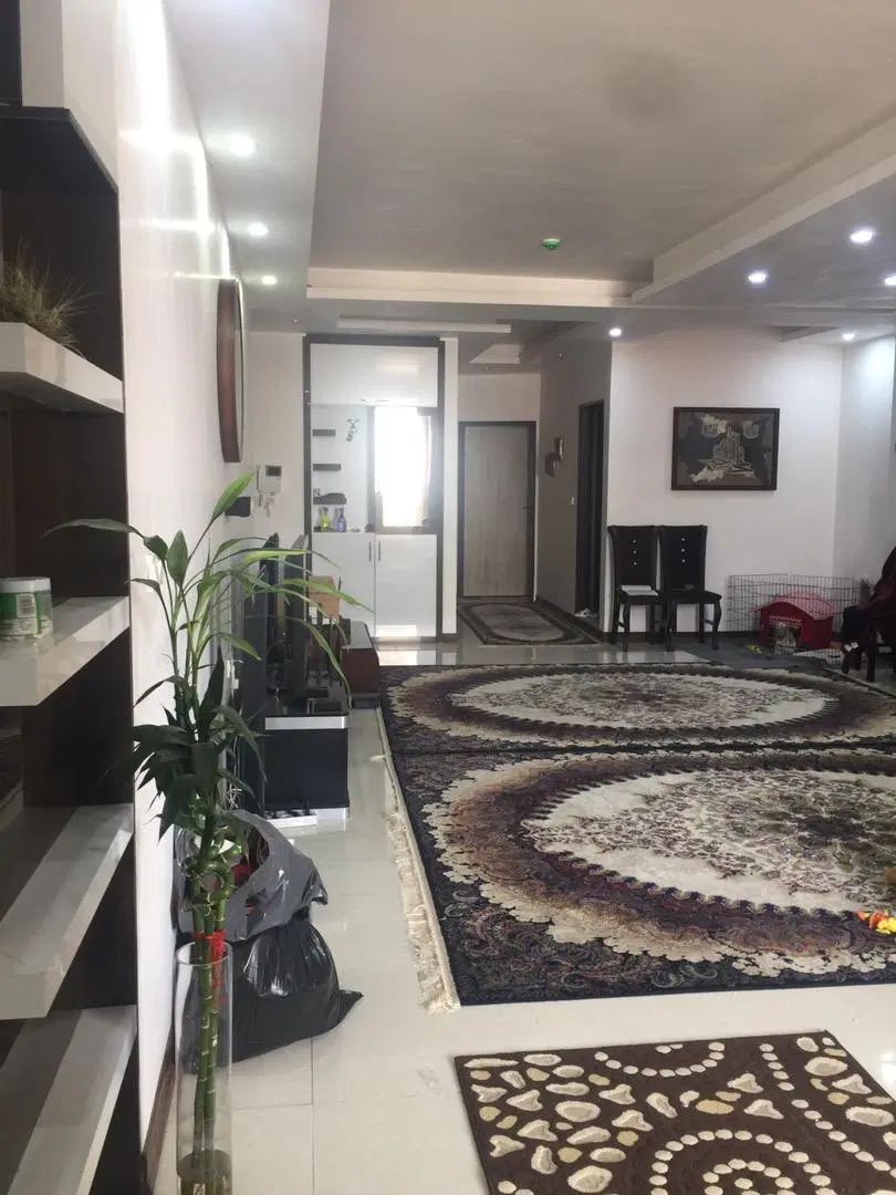 فروش تک واحدی کار کرده