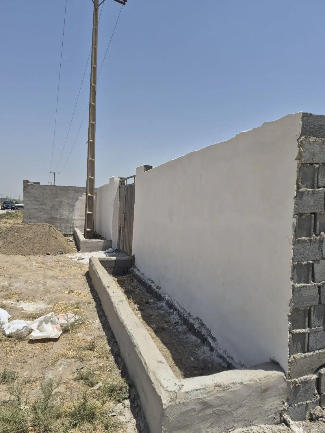 ۷۵۰متر چهاردیواری باغی با لوکیشن عالی بحر۱۲متری