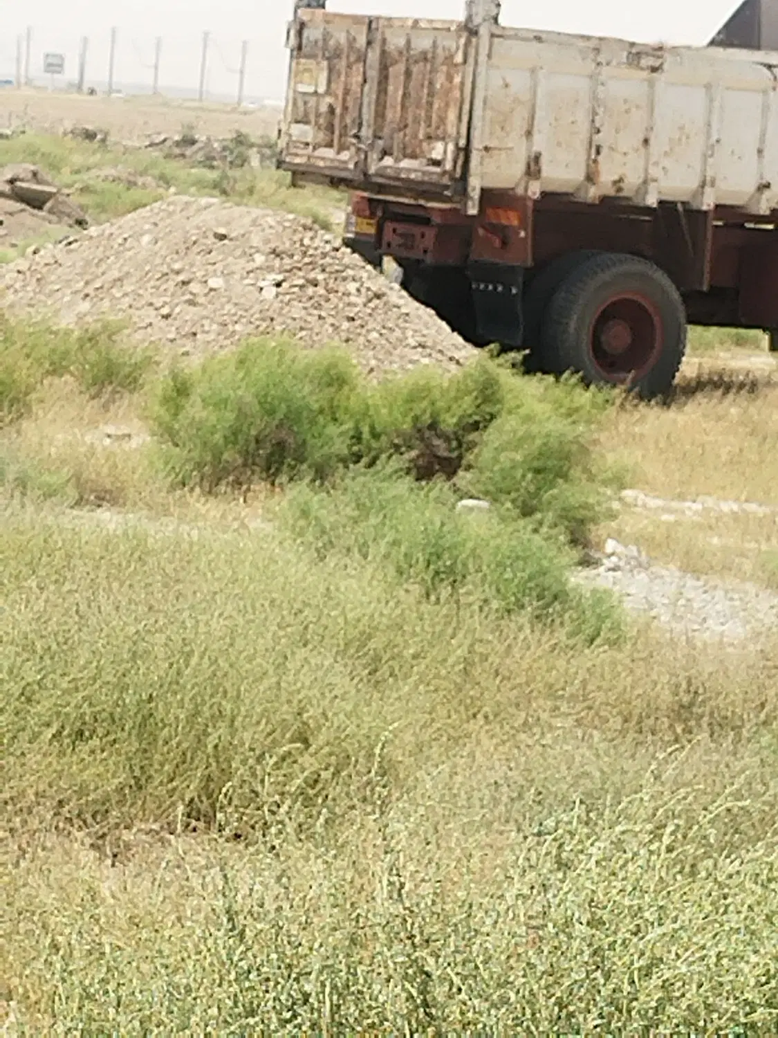 زمین بهر بلوار اصلی کوی بهشتی  عکس تزیینی میباشد