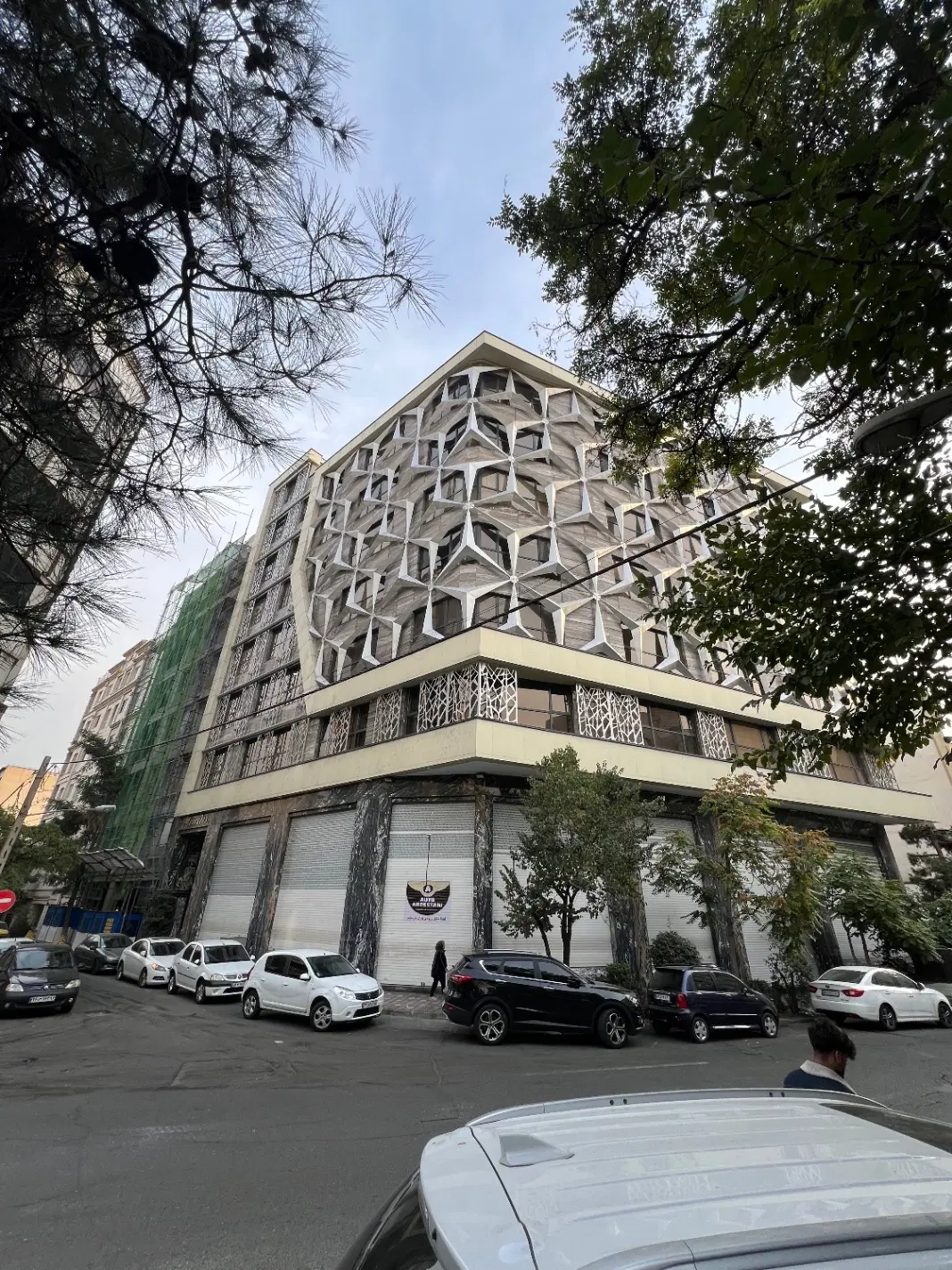 فروش واحد۶۳ متری مجتمع مرسدس موقعیت اداری