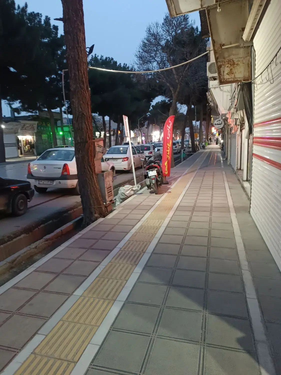 مغازه تجاری حاشیه راسته بازار اصلی فردوسی