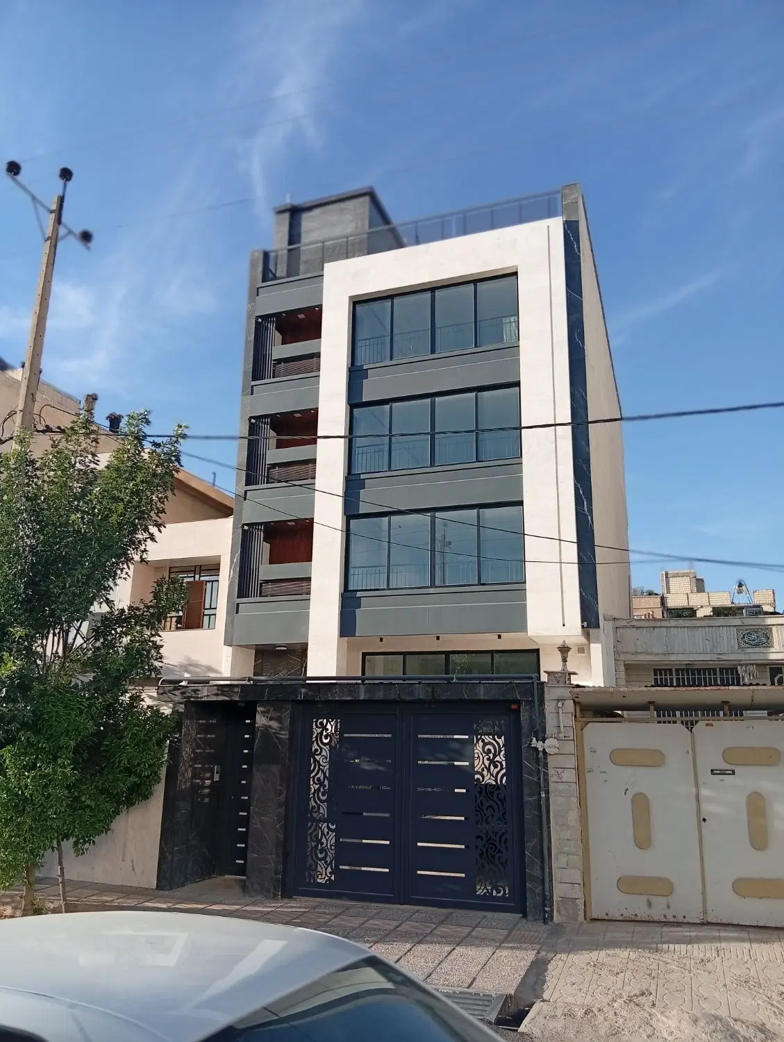فروش آپارتمان ۱۰۷ متری فرزدقی