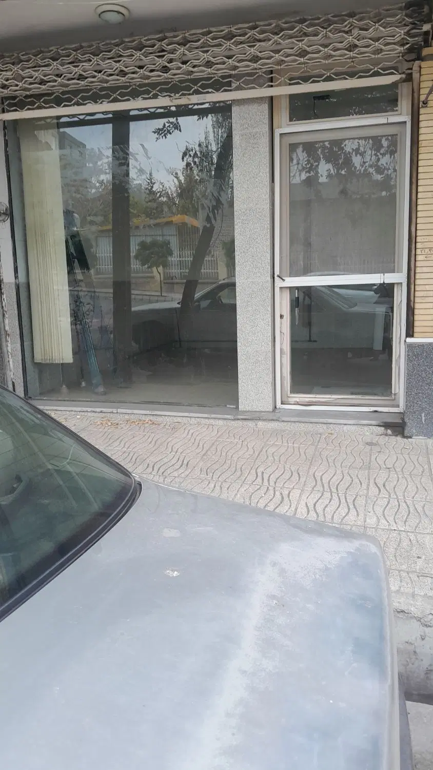اجاره مغازه ۲۰ متری بر خیابان ۲۰ متری