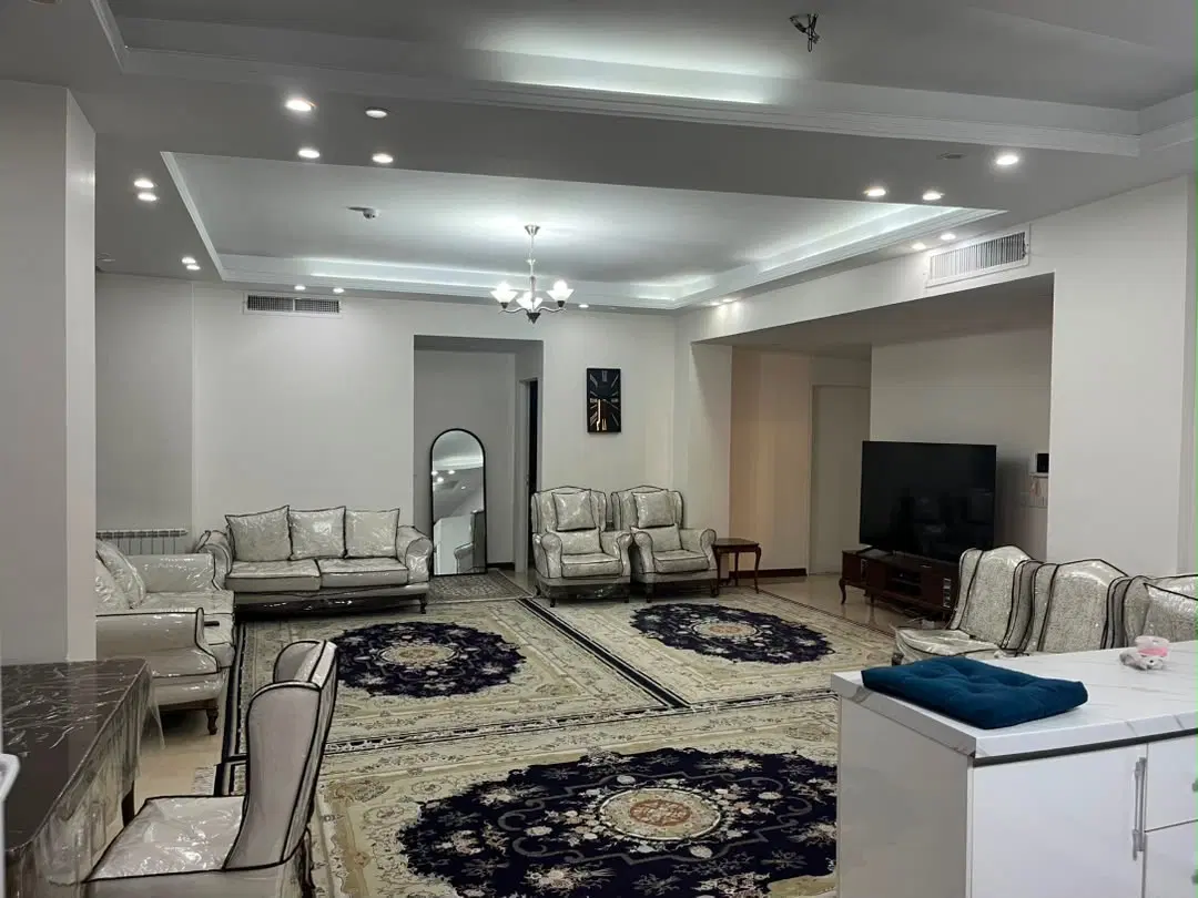 ۱۴۲ متر ۳خواب ،خوش‌ساخت و نورگیر ،نیروی هوایی