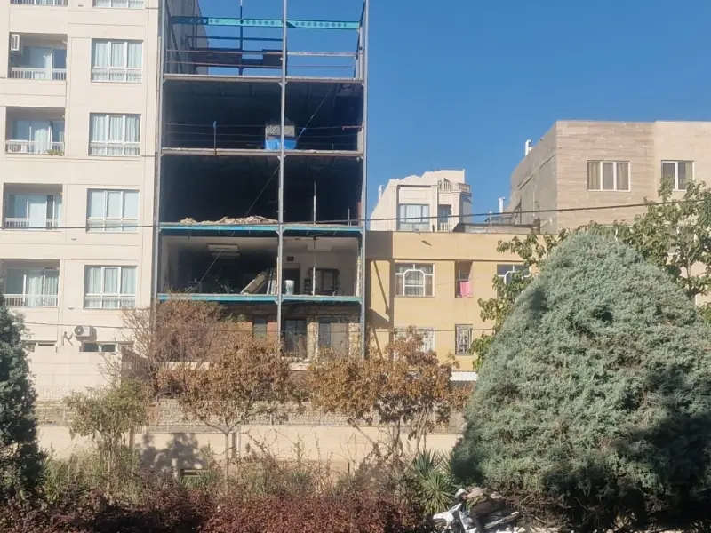 ۲۵۰ متر بر وکیل اباد کند رو دو‌کله