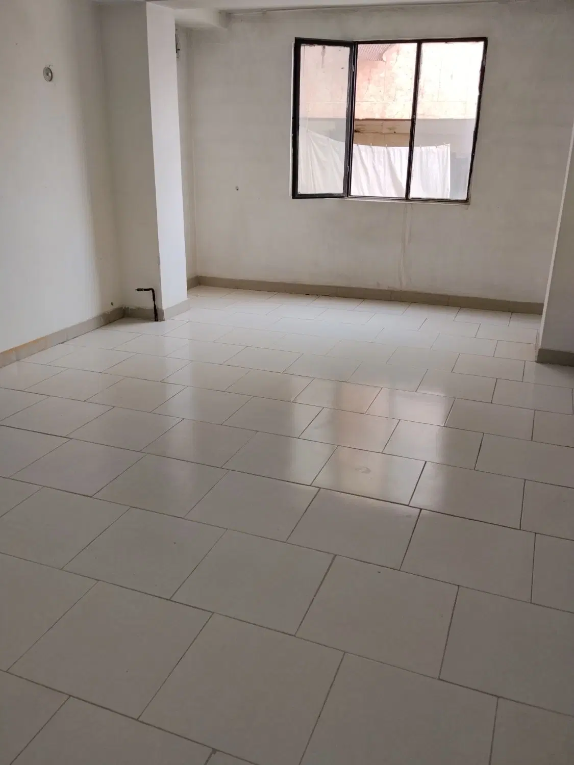 آپارتمان 85متری روبه نمادرخرمدشت