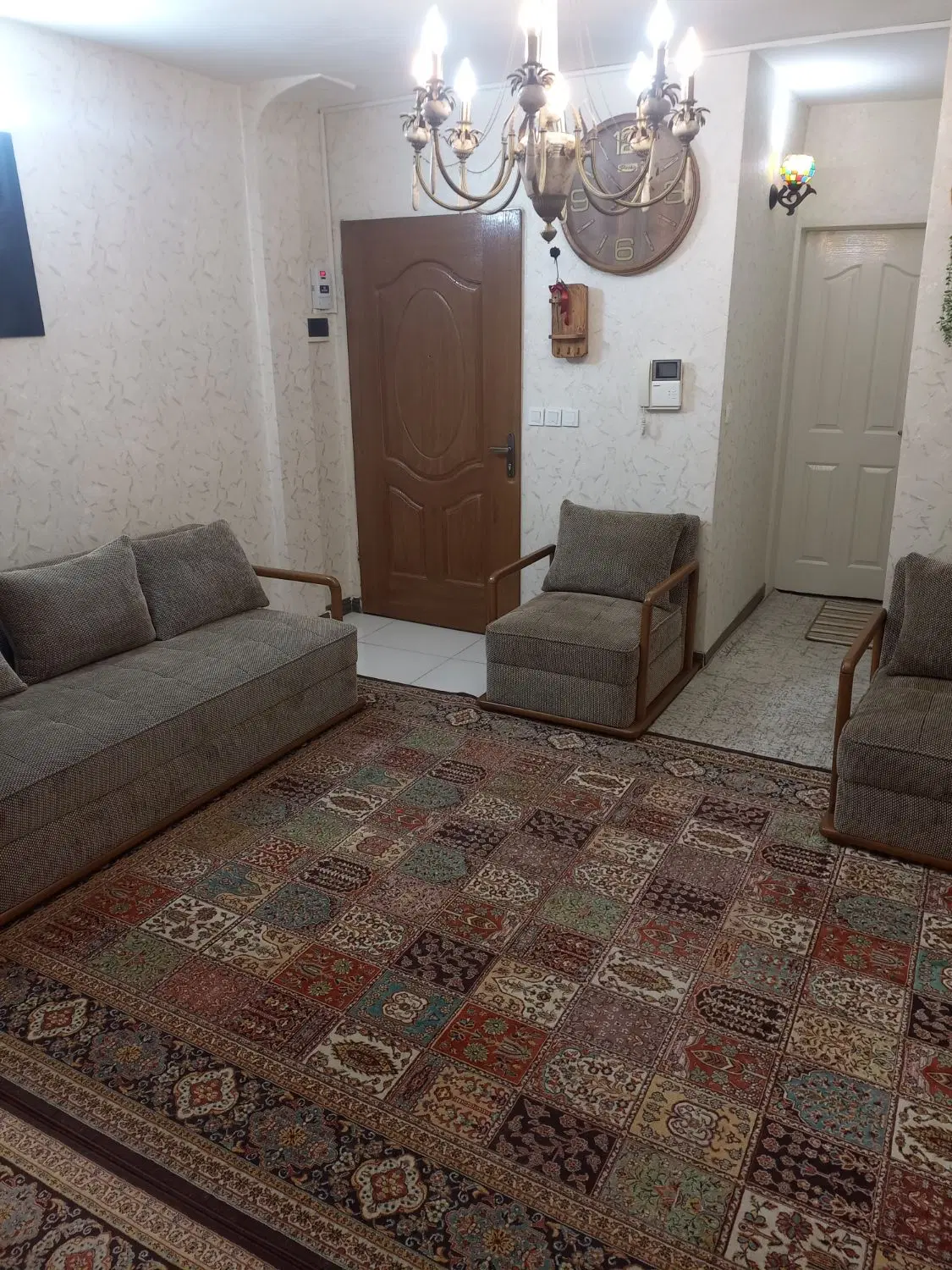آپارتمان ۴۳ متری تک واحد