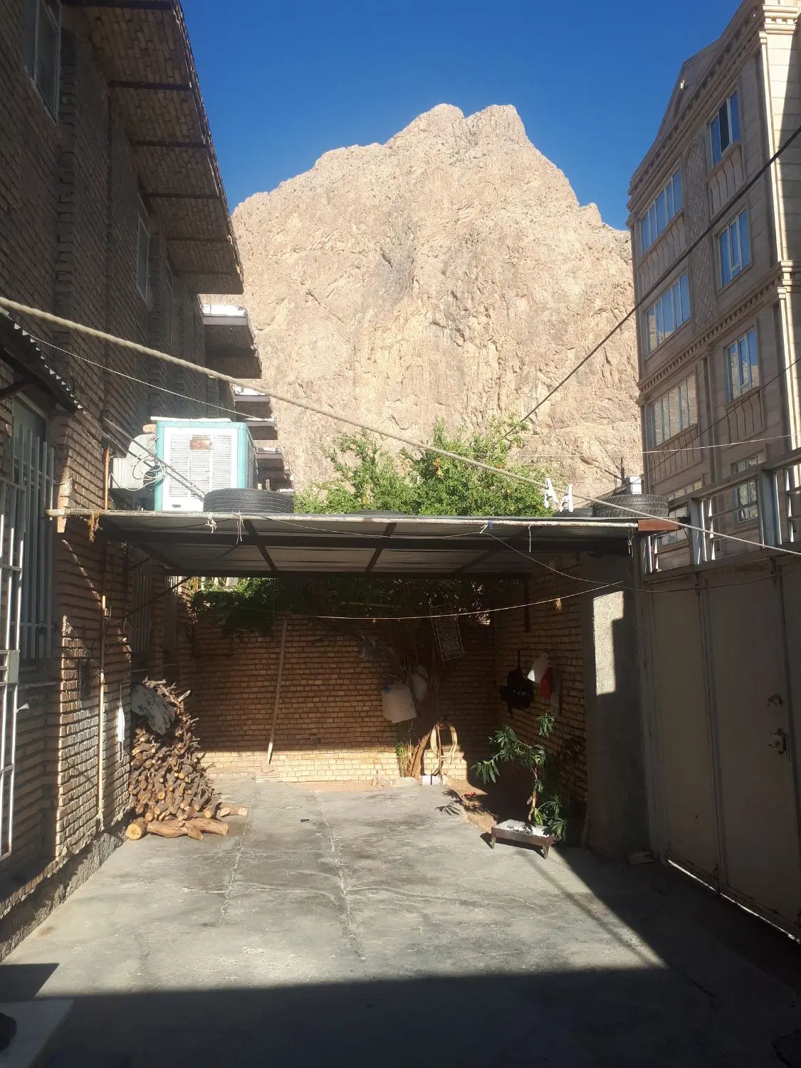 خانه بزرگ دل باز وشیک۱۷۰متری  تنگه ظفر