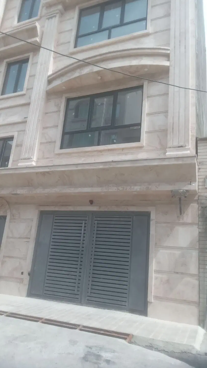 آپارتمان فروشی ۱۲۰