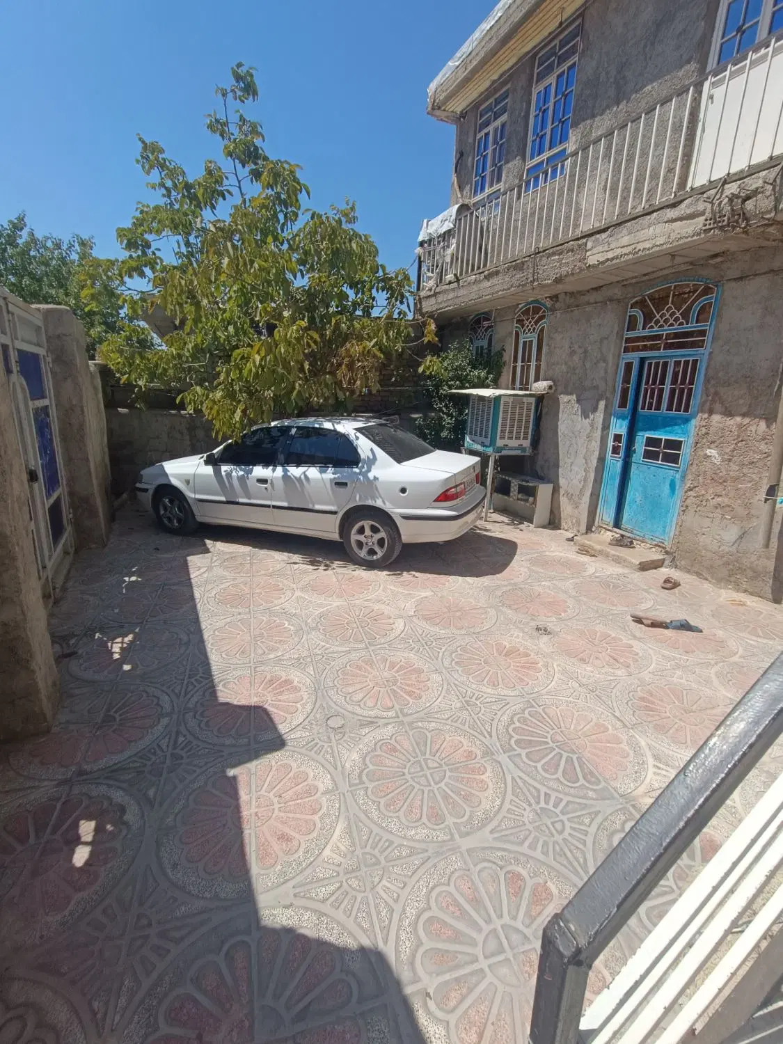 خونه طبقه همکف مادوان
