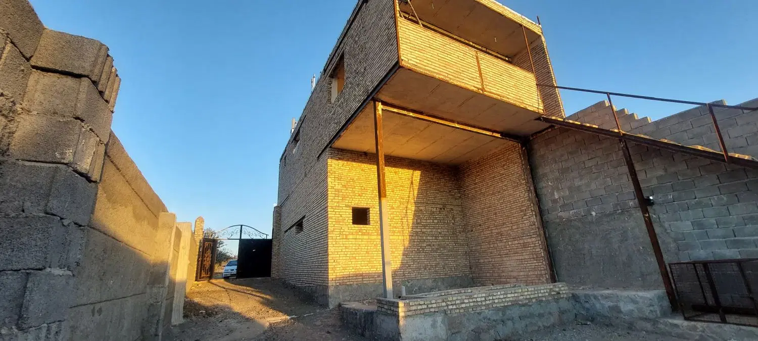 زمین تجاری مسکونی نیمه ساخت
