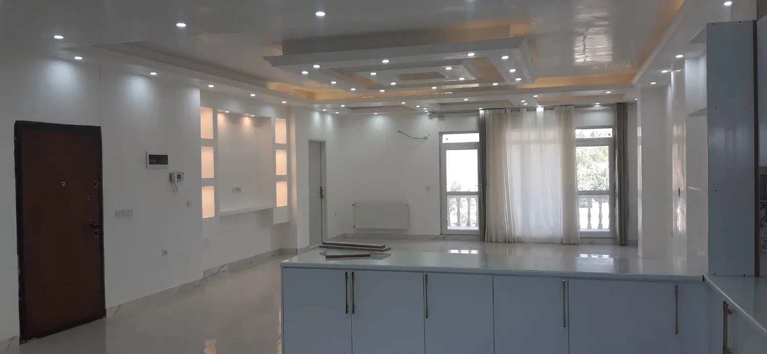 ۲۳۰مترتک واحدی  آسانسور دار