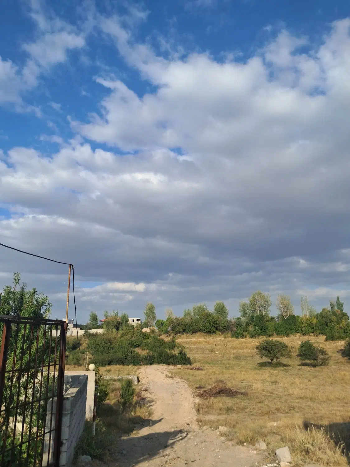 زمین مسکونی درراستای ارجق