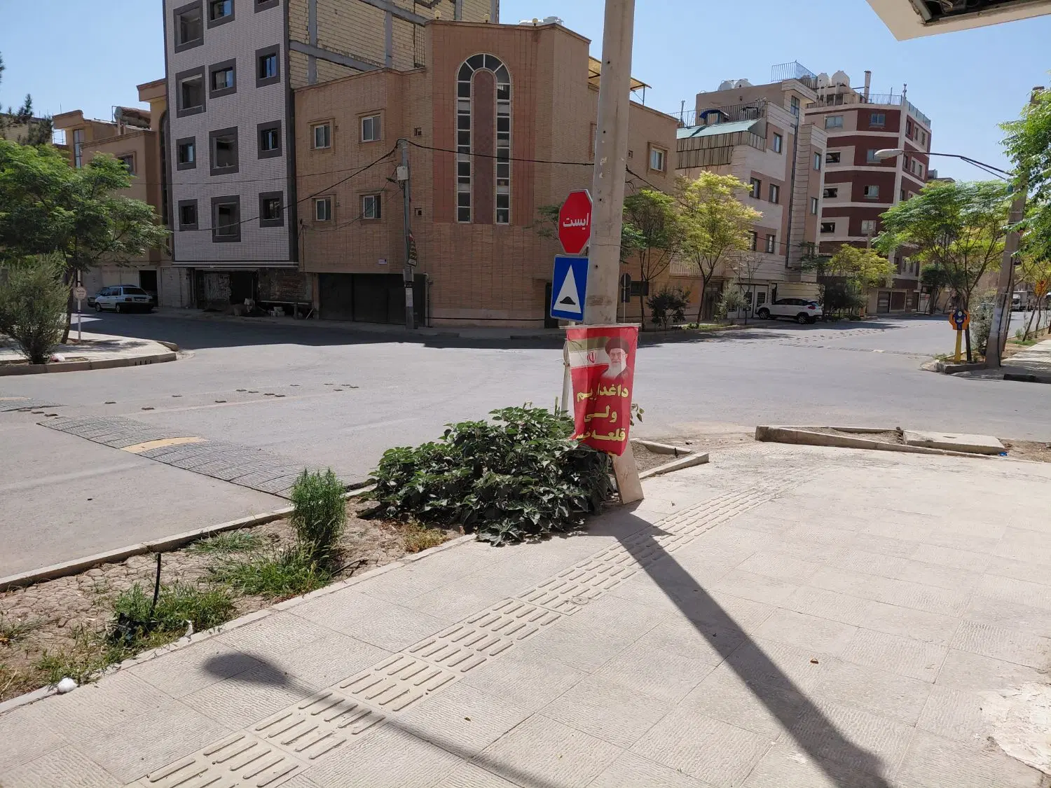 تجاری شیک، نبش چهارراه،خوش جا،پر رفت وآمد