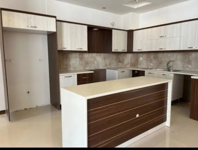 ۱۴۰ متر ۳ خواب اوایل فرامرز عباسی