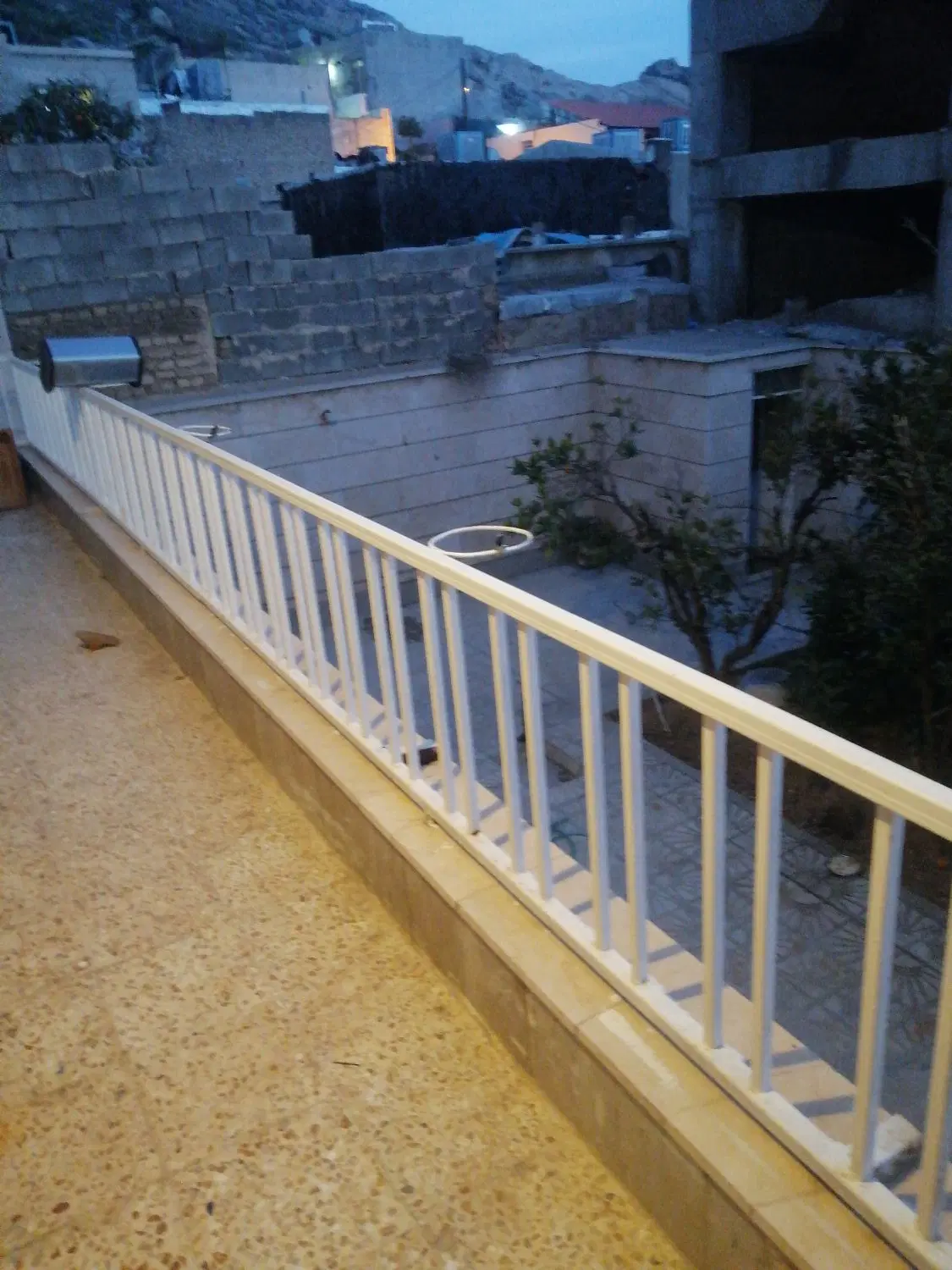 منزل ویلایی  دو خوابه سنگ نما