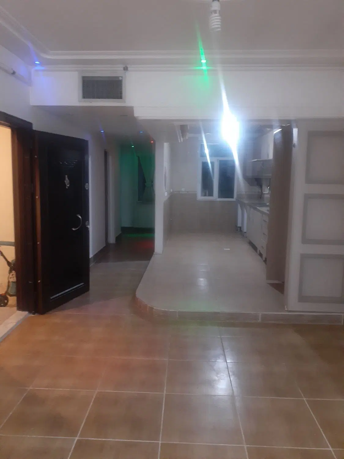 اجاره یک واحد طبقه دوم
