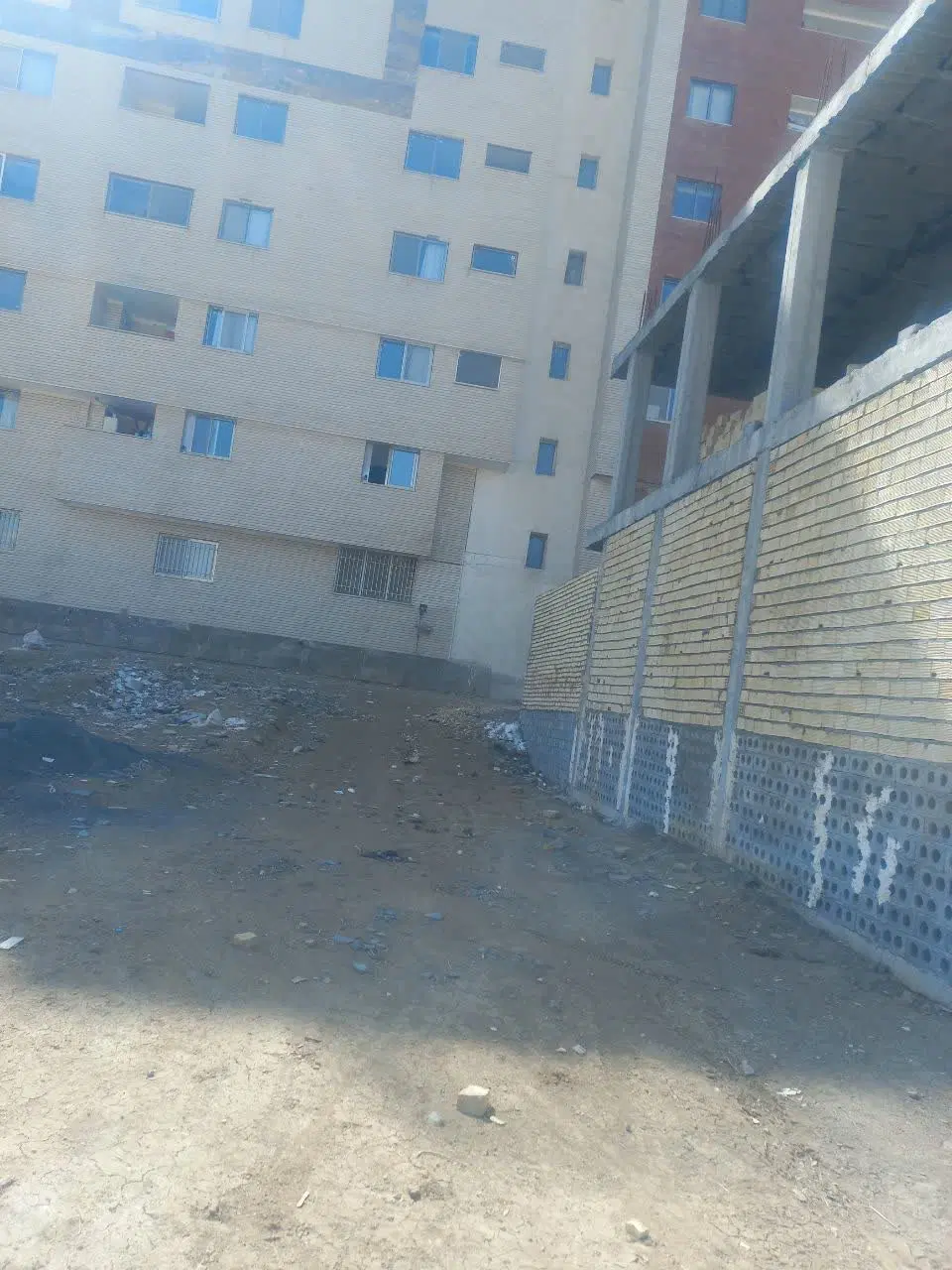 زمین مسکونی
