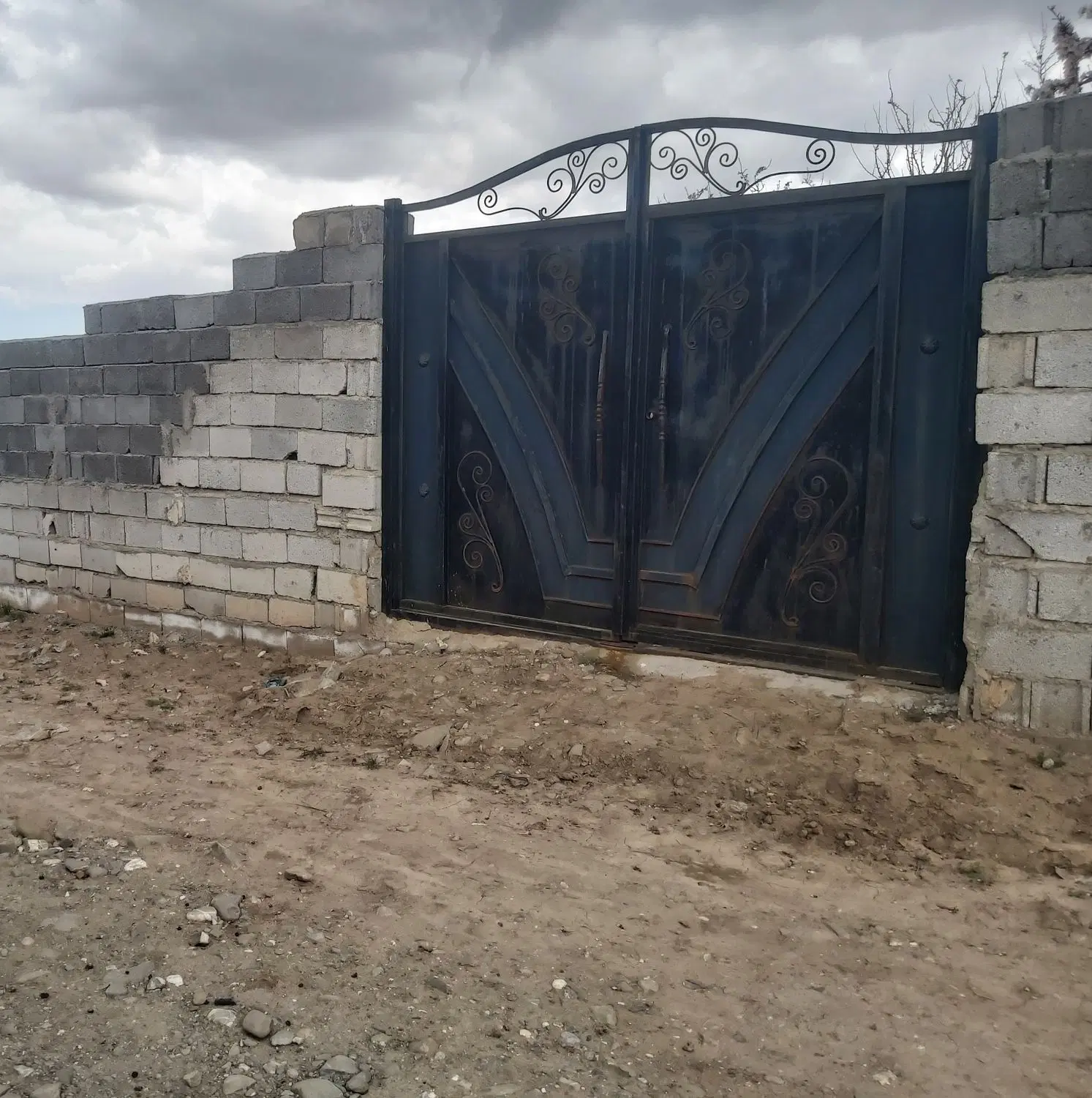 قطعه باغی حصار شده ۵۸۰ اسپیران