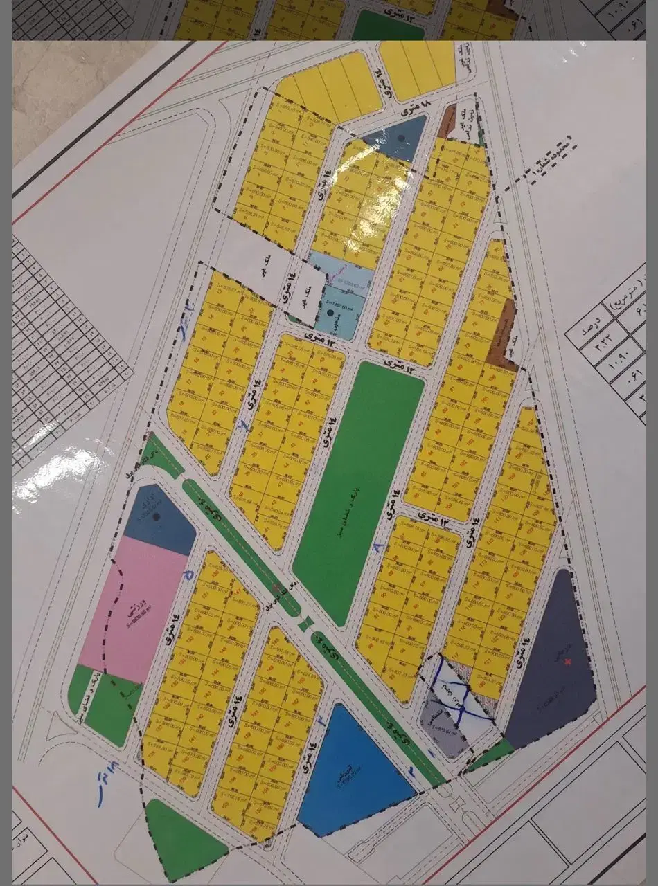 زمین ۶۰۰ متری ارم میدان موذن زاده شورابیل
