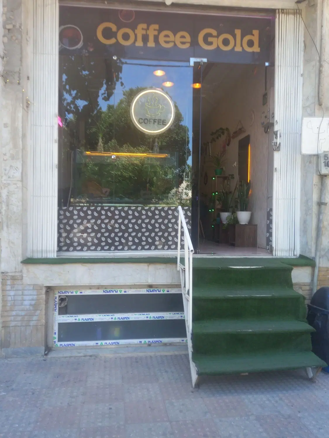 مغازه ۳۰متری