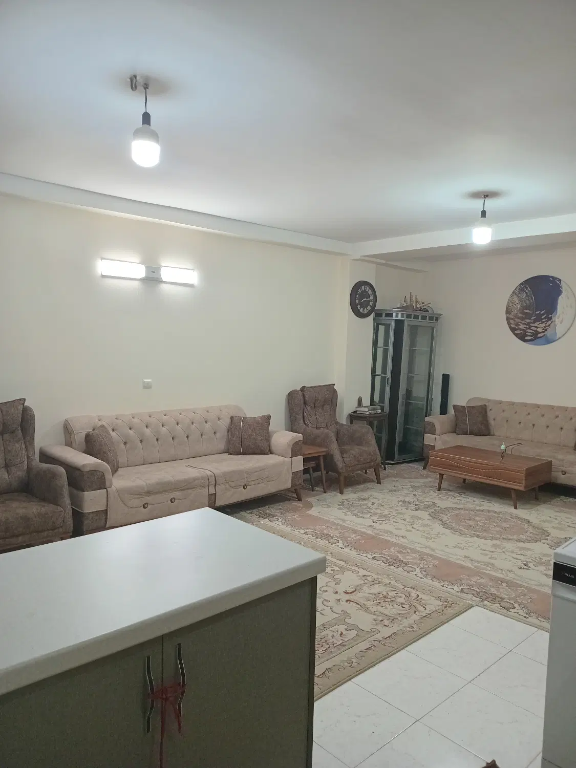 واحد ۸۰ متری واقع در بلوار مادر
